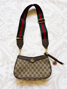 Gucci Supreme Monogram Textured Calfskin Bag Green-Red Web Strap in Beige Ebony